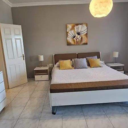 아파트 Front Sea View 3 Bedroom 2 Bathrooms At Promenade S7 슬리에마